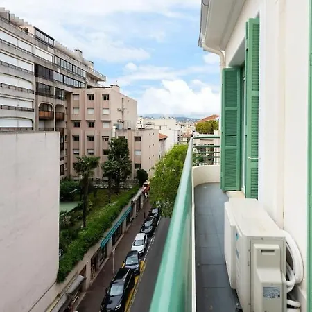 Апартаменты Louis Gallet Centre Juan Les Pins 50m Des Plages