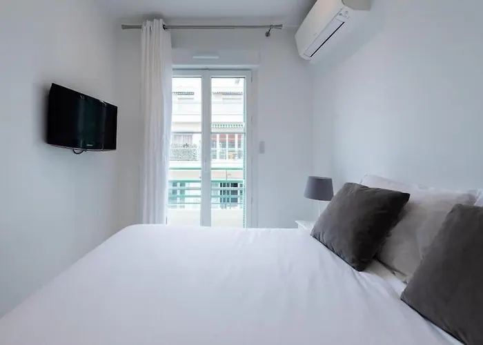 Apartment Louis Gallet Centre Juan Les Pins 50m Des Plages *
